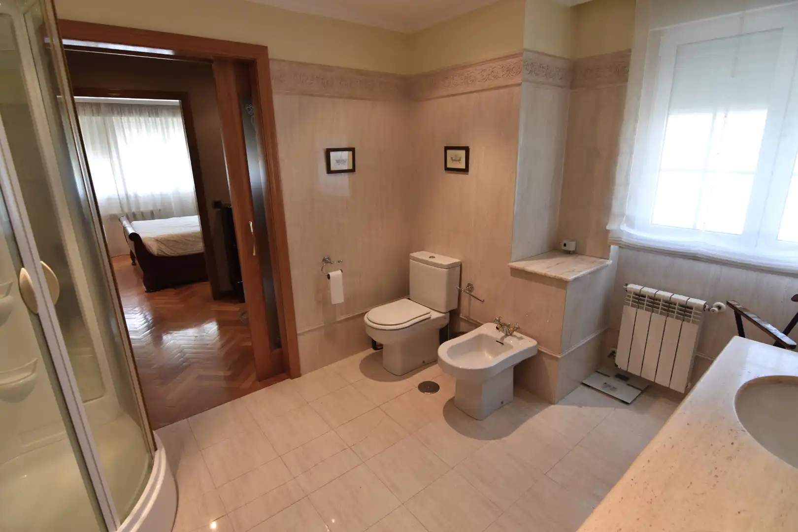 Baño de Casa o chalet en venta en Bergondo con Calefacción, Jardín privado y Parquet