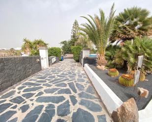 Exterior view of House or chalet for sale in Yaiza  with Terrace and Swimming Pool