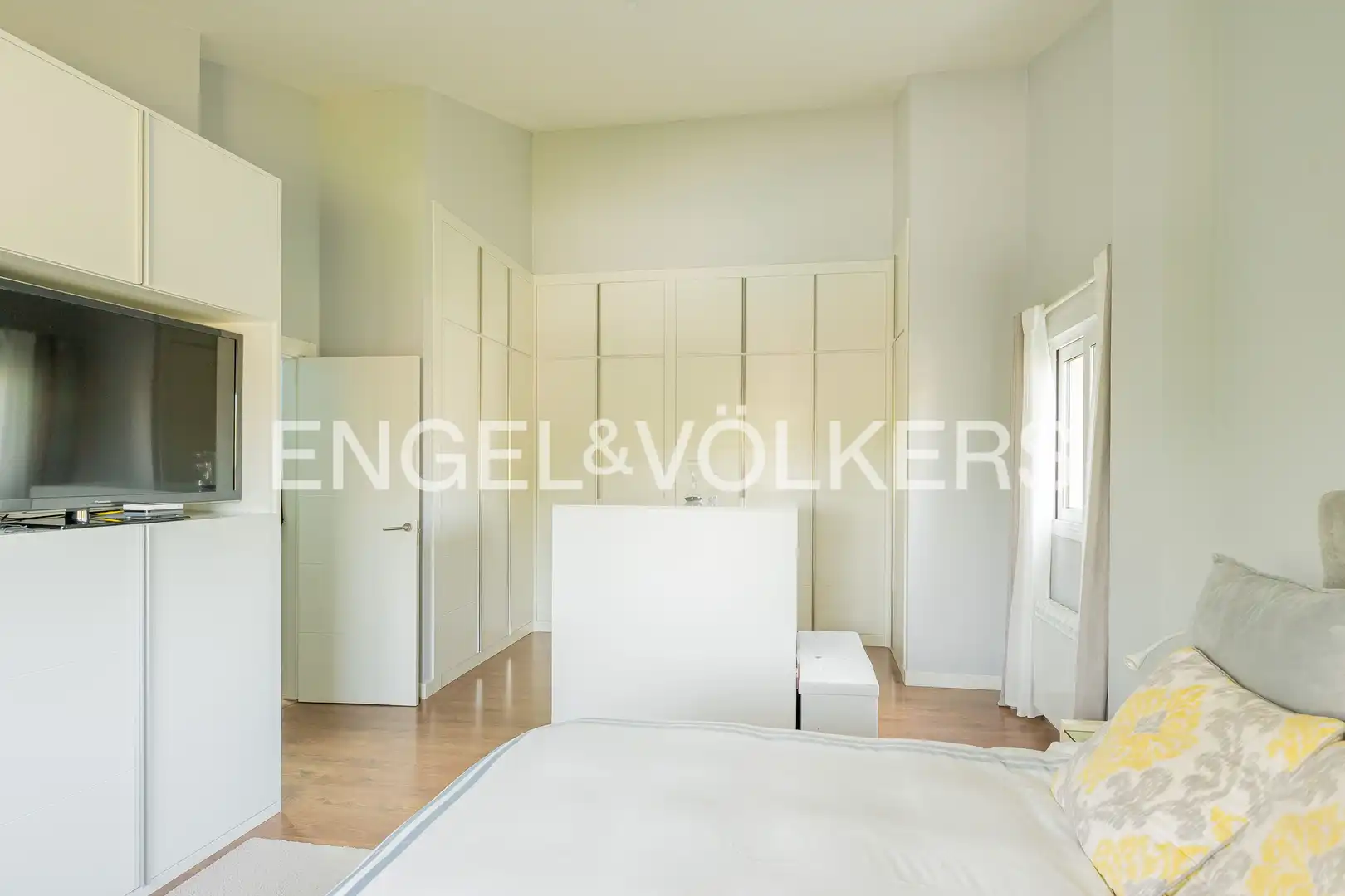 Habitación de Casa adosada de alquiler en Tres Cantos con Aire acondicionado, Calefacción y Jardín privado