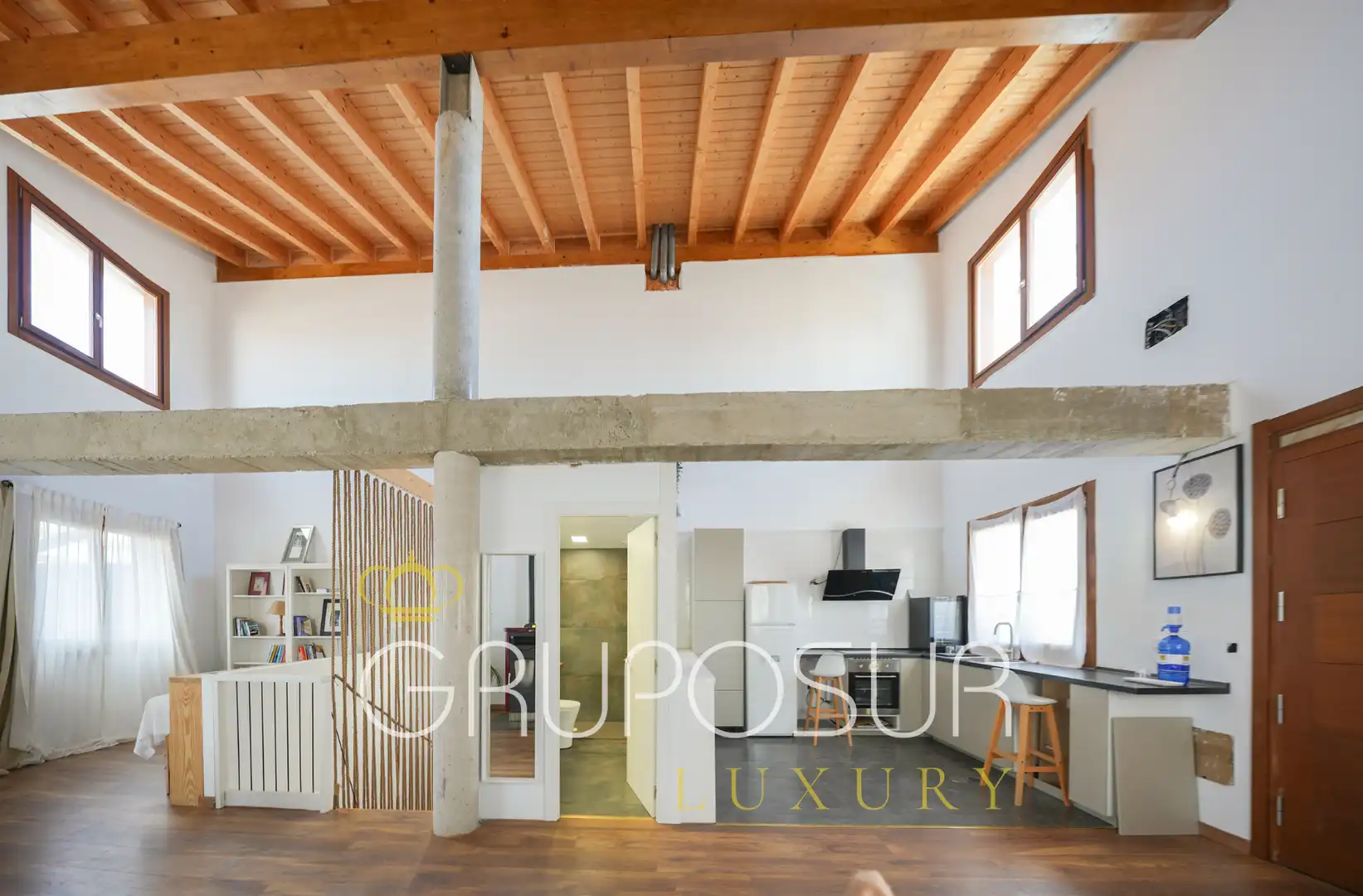 Wohnzimmer von Einfamilien-Reihenhaus zum Verkauf in Valladolid mit Klimaanlage, Heizung und Terrasse