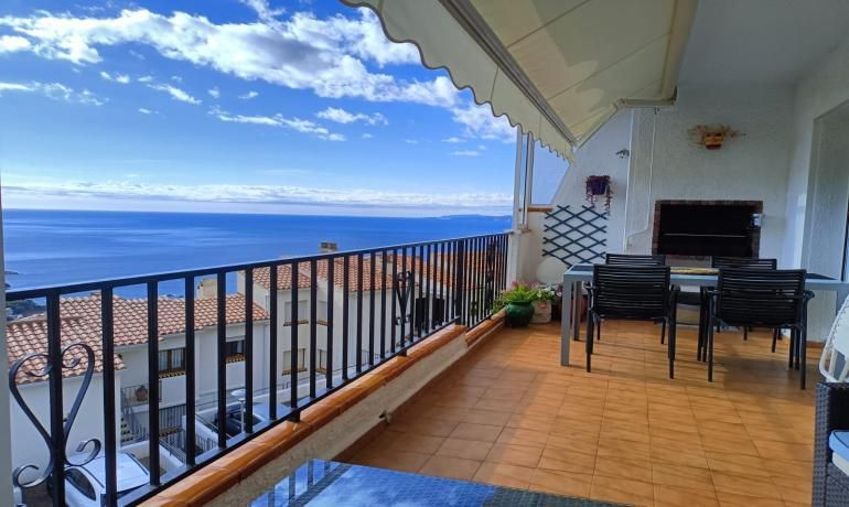 Exterior view of Duplex for sale in Roses  with Heating, Private garden and Furnished