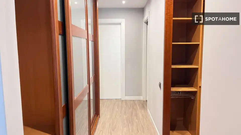 Wohnung zur Miete in Valencia mit Klimaanlage, Heizung und Möbliert