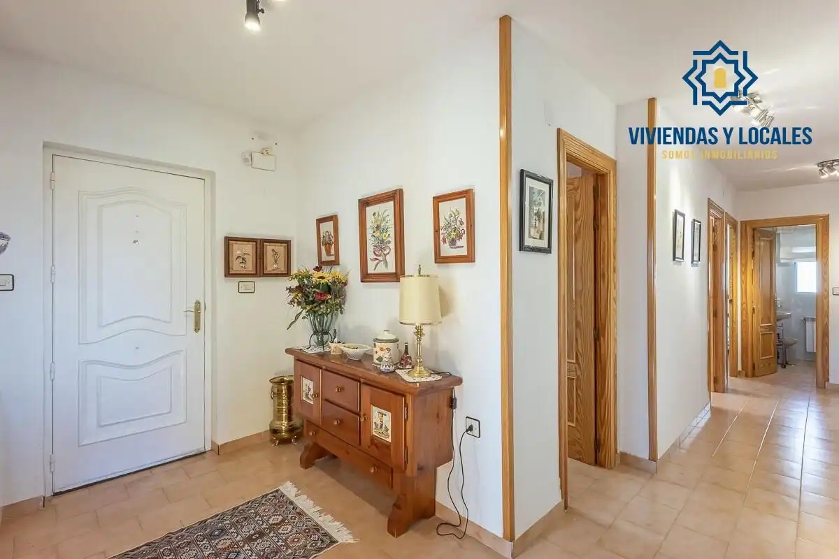 Detached house with pool for sale in Gójar, imagen 6