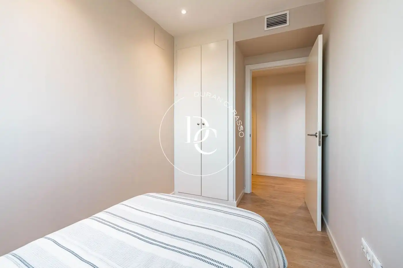 Penthouse with balcony for sale in Carrer de Manuel Llopis de Casades, imagen 37