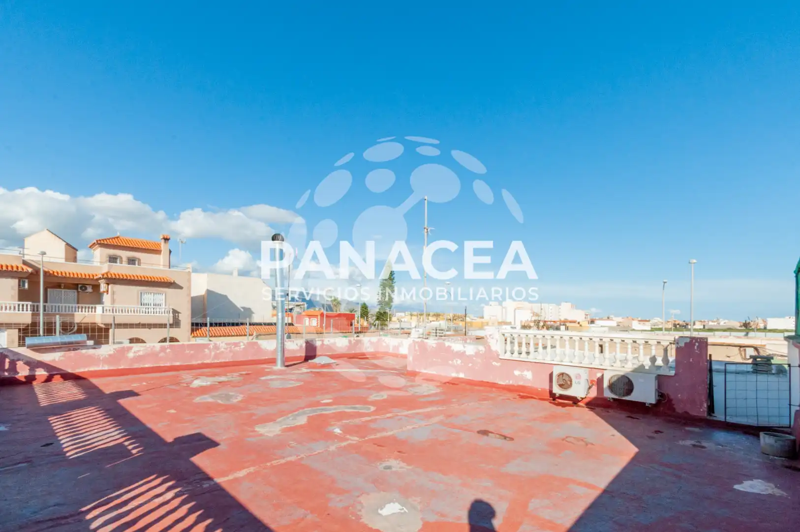 Terrace of Houses for sale in Roquetas de Mar  with Furnished, Oven and Washing machine