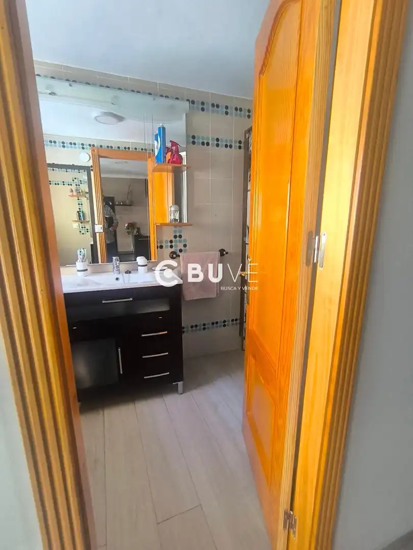Baño de Casa adosada en venta en Lucena con Calefacción y Amueblado