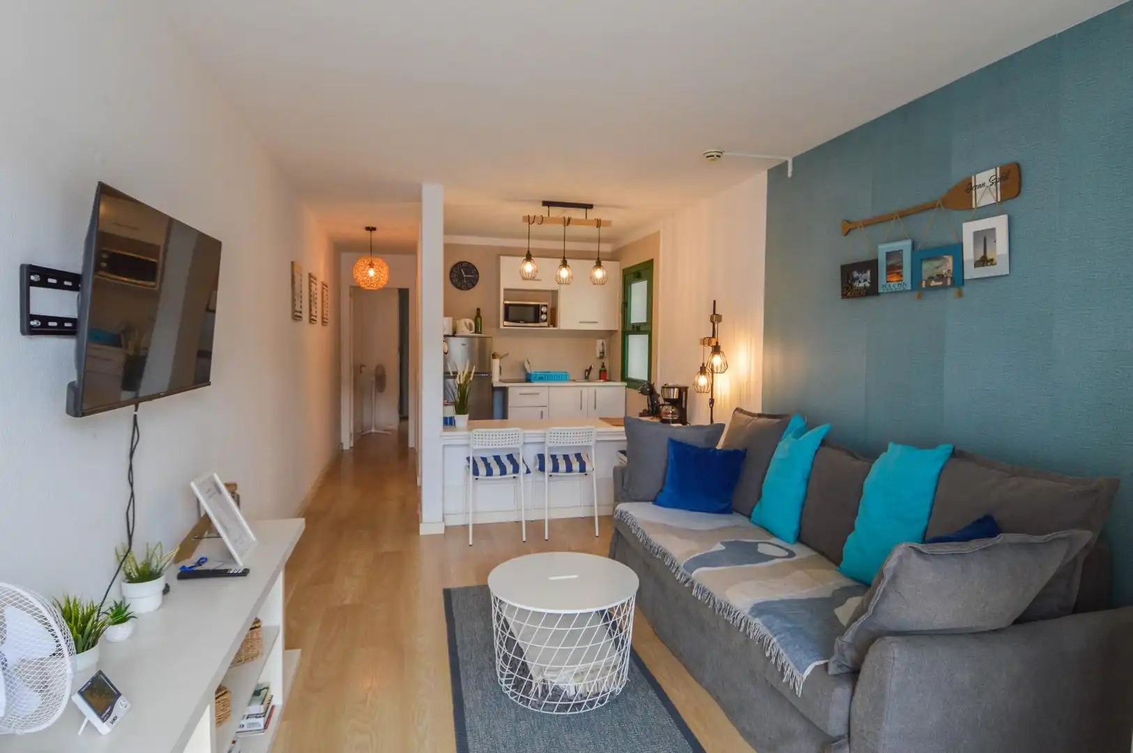 Sala d'estar de Apartament en venda en Mogán amb Terrassa, Moblat i Piscina comunitària