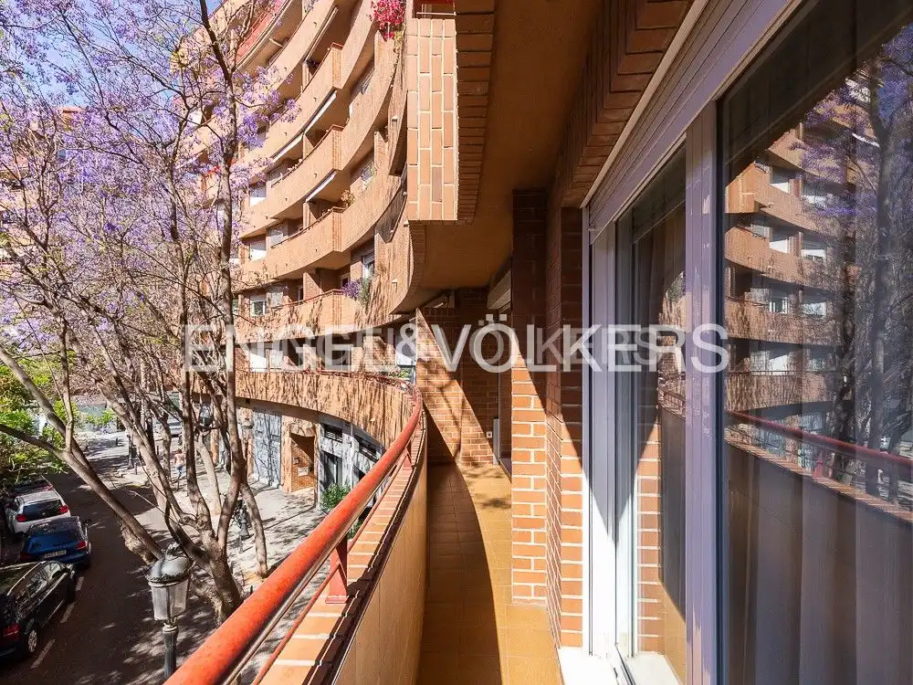 Terrassa de Pis de lloguer en Valencia amb Aire condicionat, Calefacció i Parquet