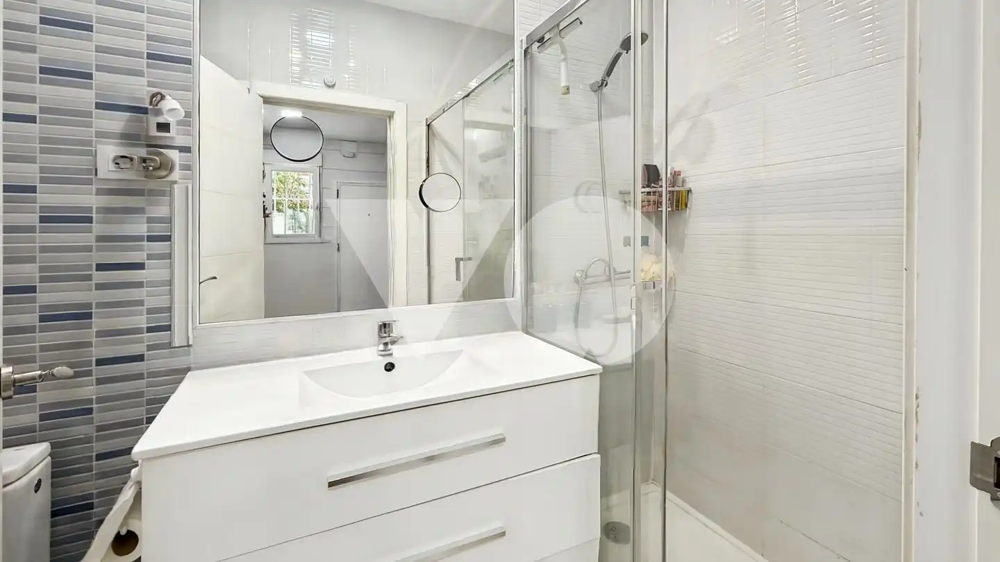 Bathroom of Study for sale in Hortaleza