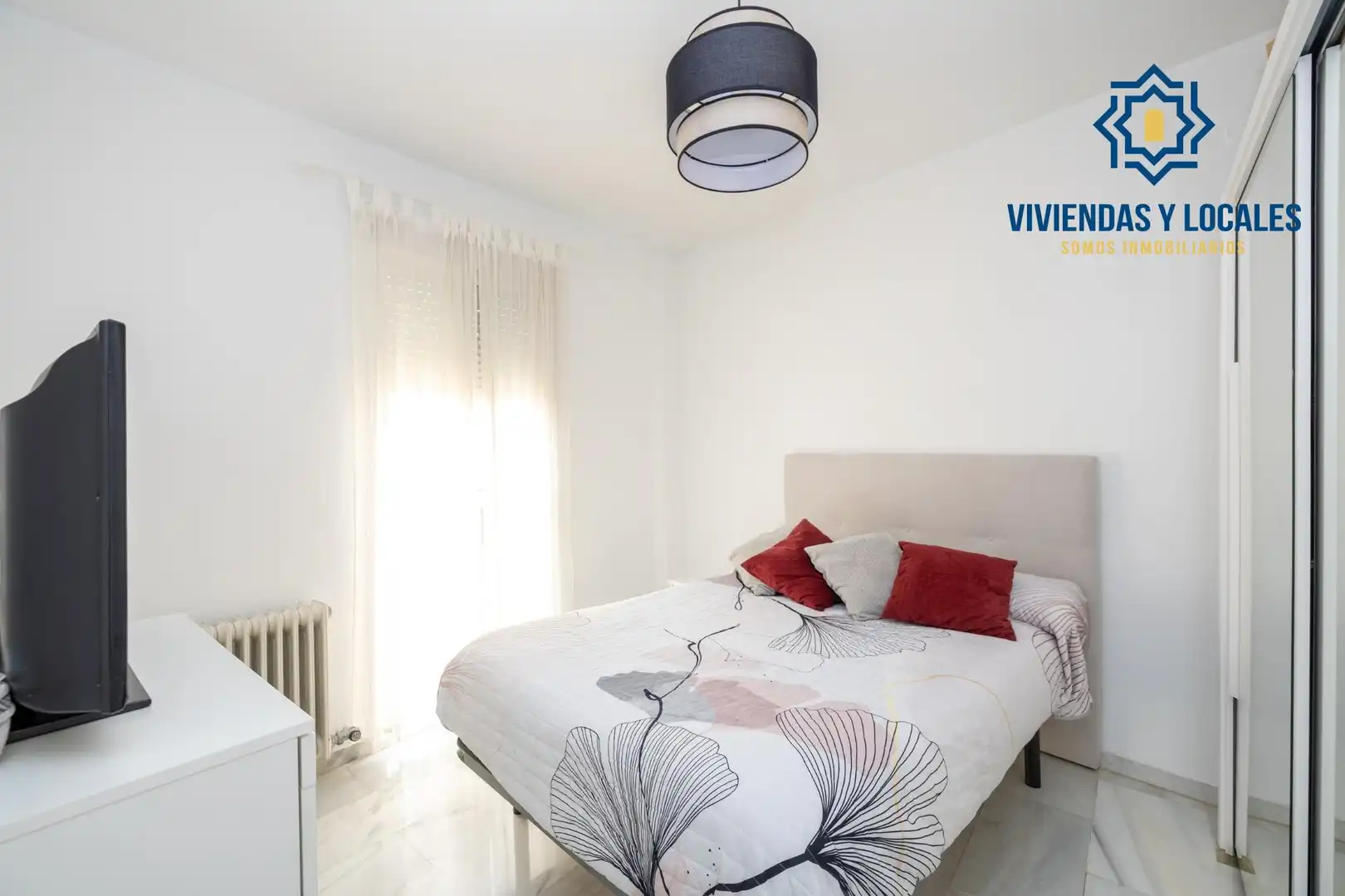 Habitación de Piso en venta en La Zubia con Calefacción y Balcón