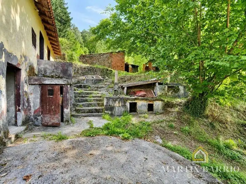 Vista exterior de Casa o xalet en venda en Galdames amb Jardí privat, Terrassa i Traster