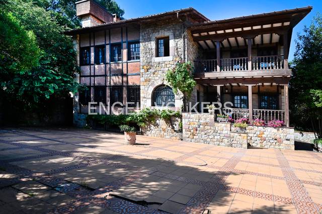 Casa-chalet en Venta en Los Reales en Arce