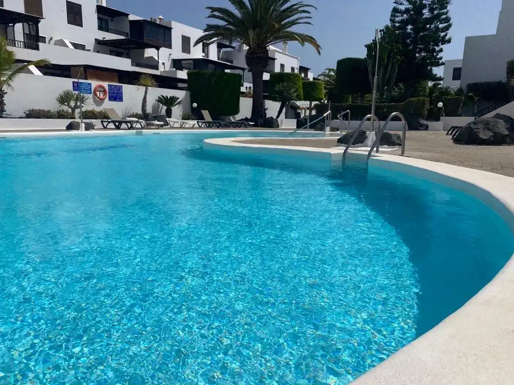 Piscina de Apartament en venda en Teguise amb Piscina comunitària