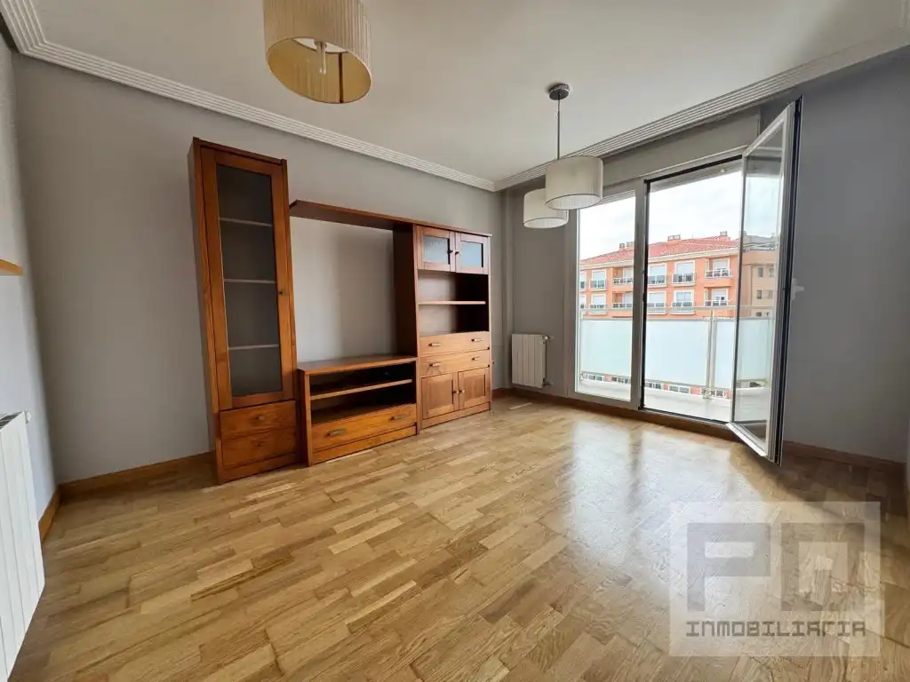 Sala d'estar de Pis en venda en Ávila