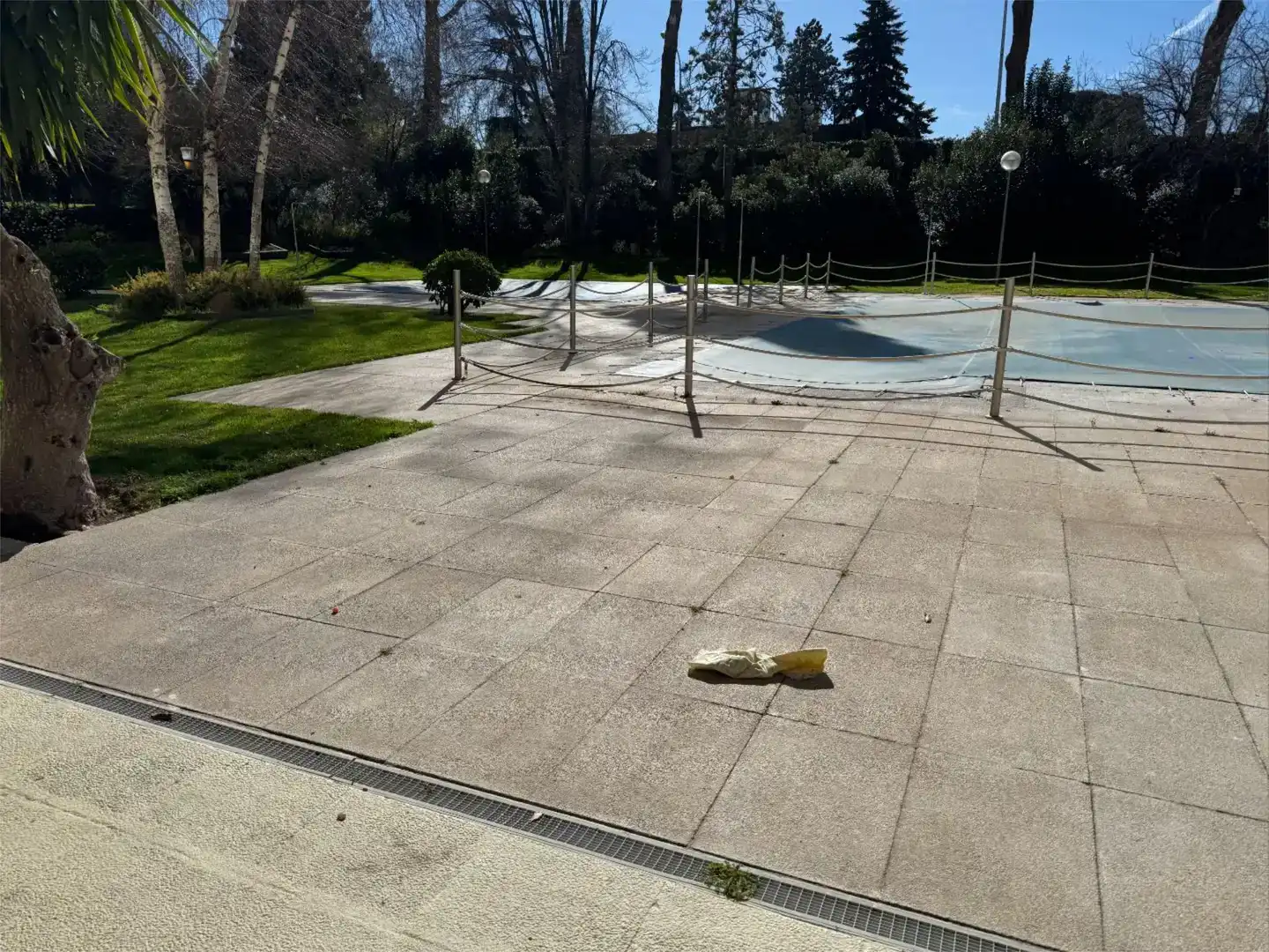 Piscina de Piso de alquiler en Madrid con Aire acondicionado, Jardín privado y Parquet