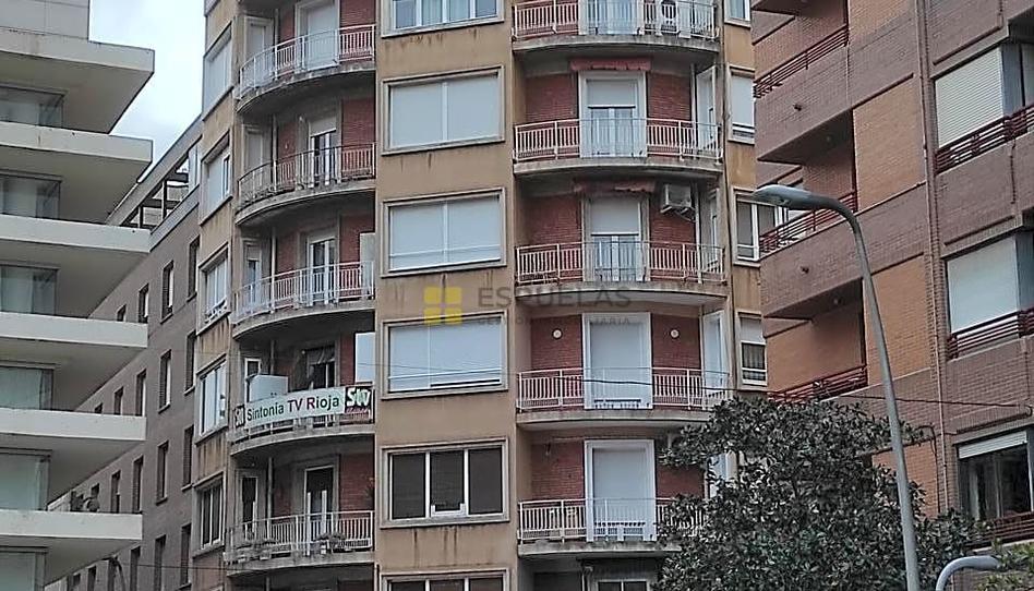Foto 1 de Piso en venta en Eliseo Lerena, Arnedo, La Rioja