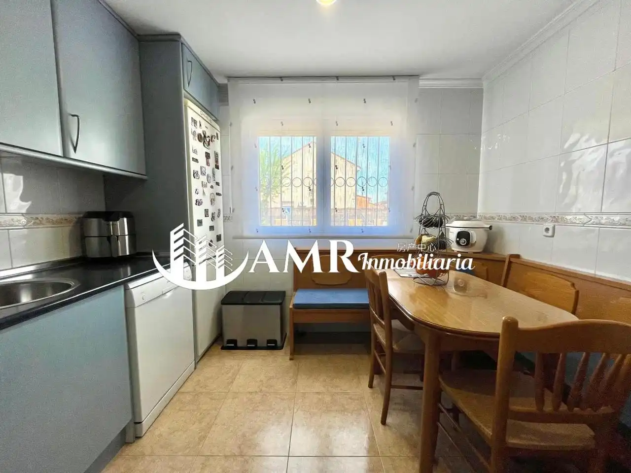 Vista exterior de Casa adosada en venta en Casarrubuelos con Aire acondicionado, Calefacción y Jardín privado