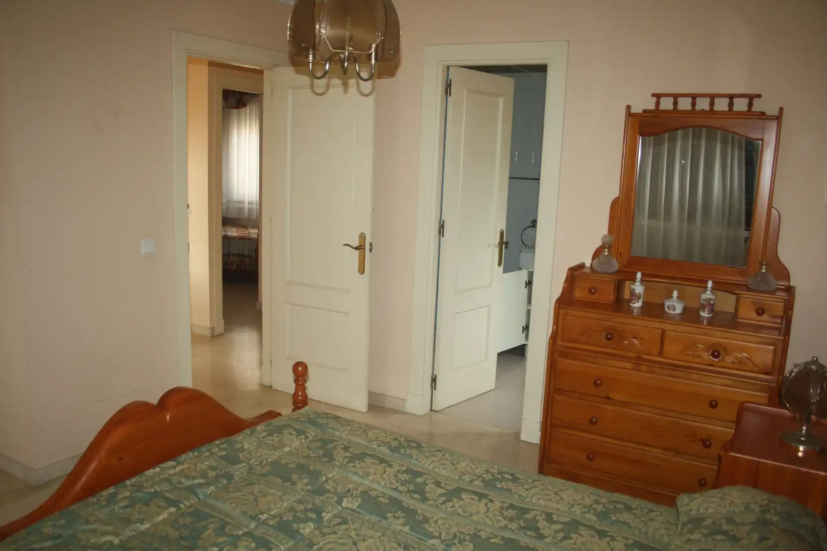 Habitación de Casa o chalet de alquiler en Algeciras con Jardín privado, Terraza y Piscina