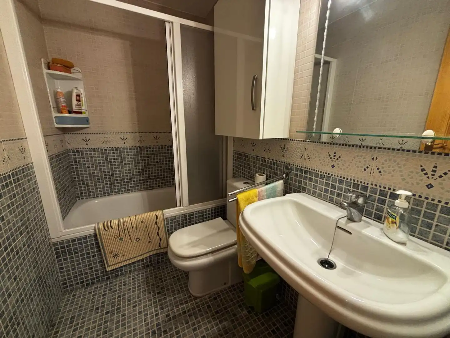 Bany de Apartament en venda en La Vall d'Uixó amb Terrassa, Moblat i Balcó