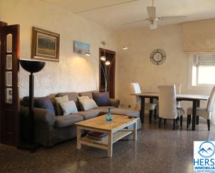 Living room of Flat for sale in Esplugues de Llobregat  with Parquet flooring, Oven and Balcony
