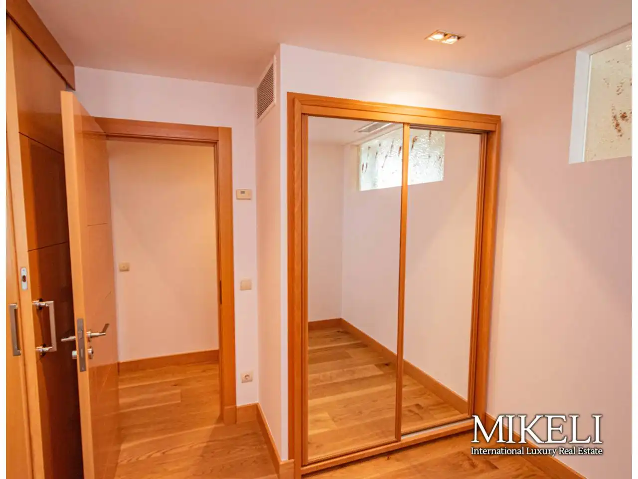 Wohnung zur Miete in Santander mit Klimaanlage, Heizung und Balkon