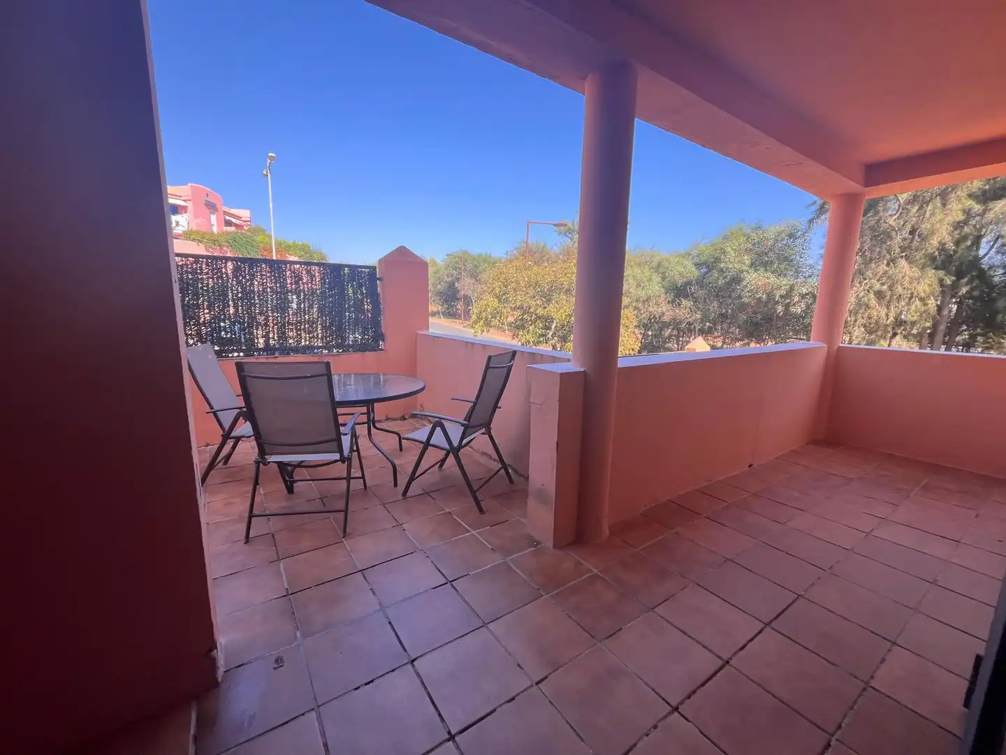 Terraza de Apartamento en venta en Islantilla con Jardín privado, Piscina y Amueblado