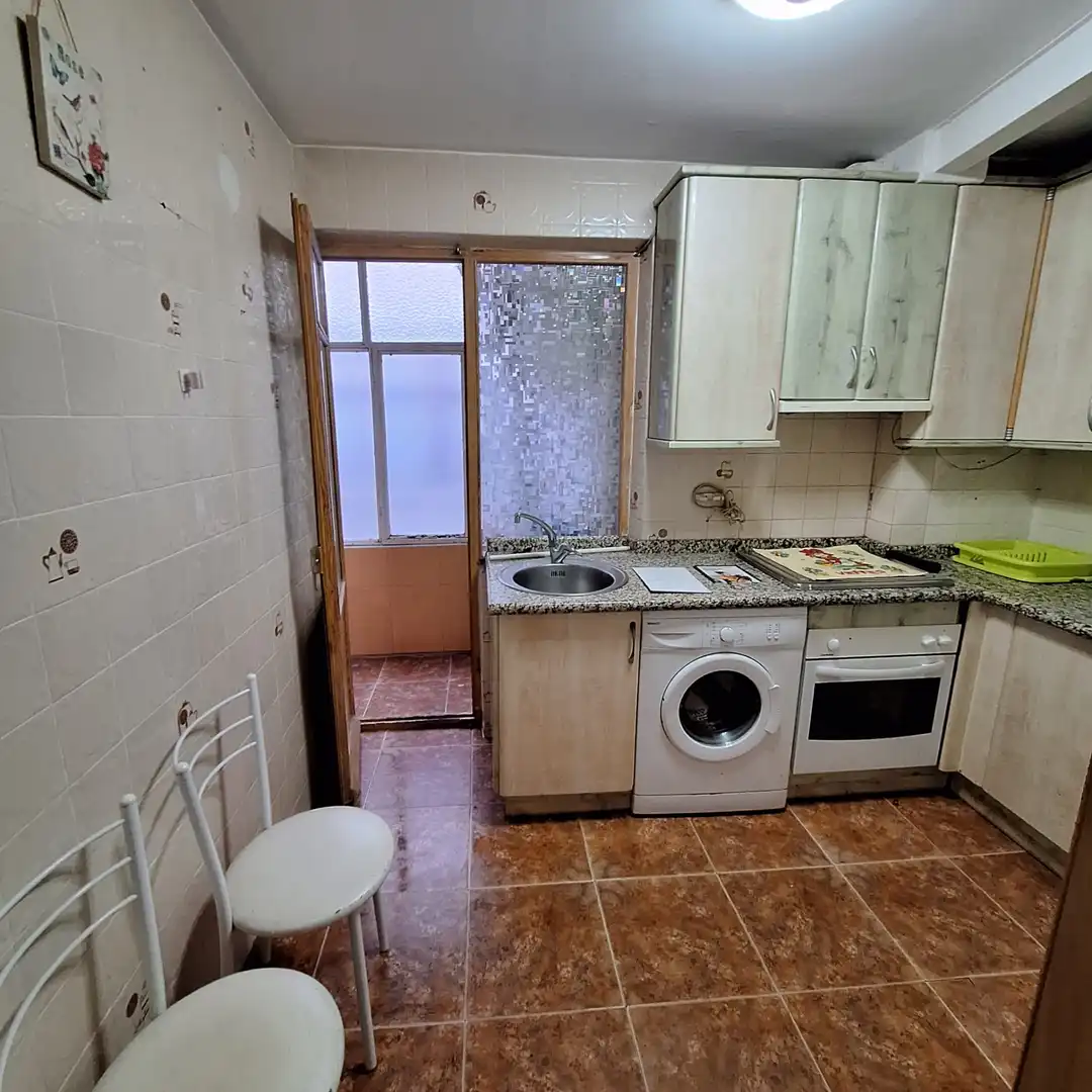 Cocina de Piso en venta en Íscar con Calefacción, Terraza y Amueblado