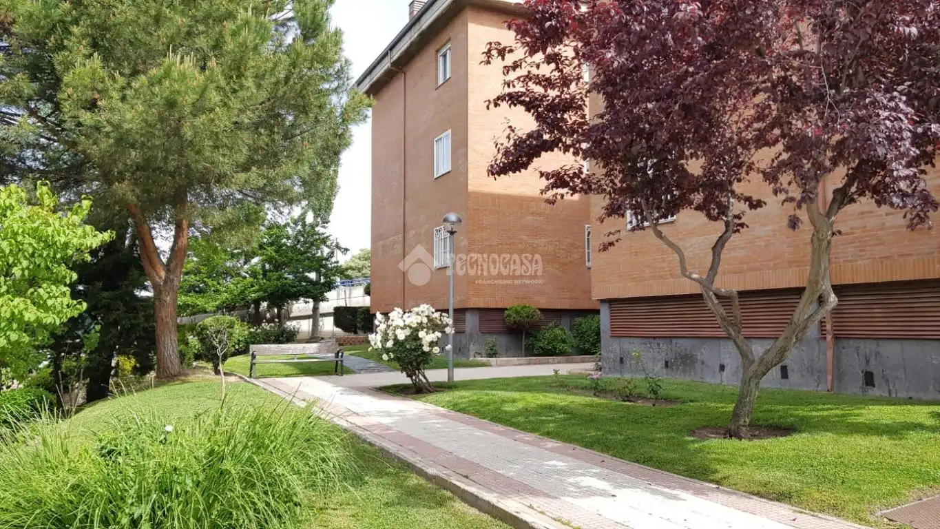 Vista exterior de Piso en venta en Collado Villalba con Aire acondicionado, Calefacción y Terraza