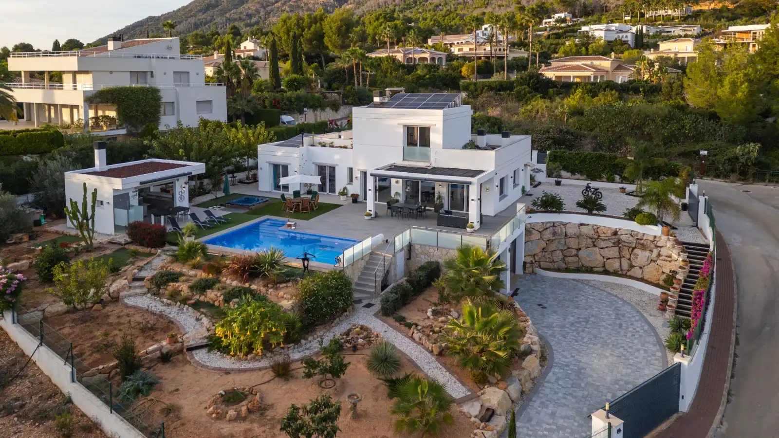 Vista exterior de Casa o xalet en venda en Jávea / Xàbia amb Aire condicionat, Calefacció i Jardí privat
