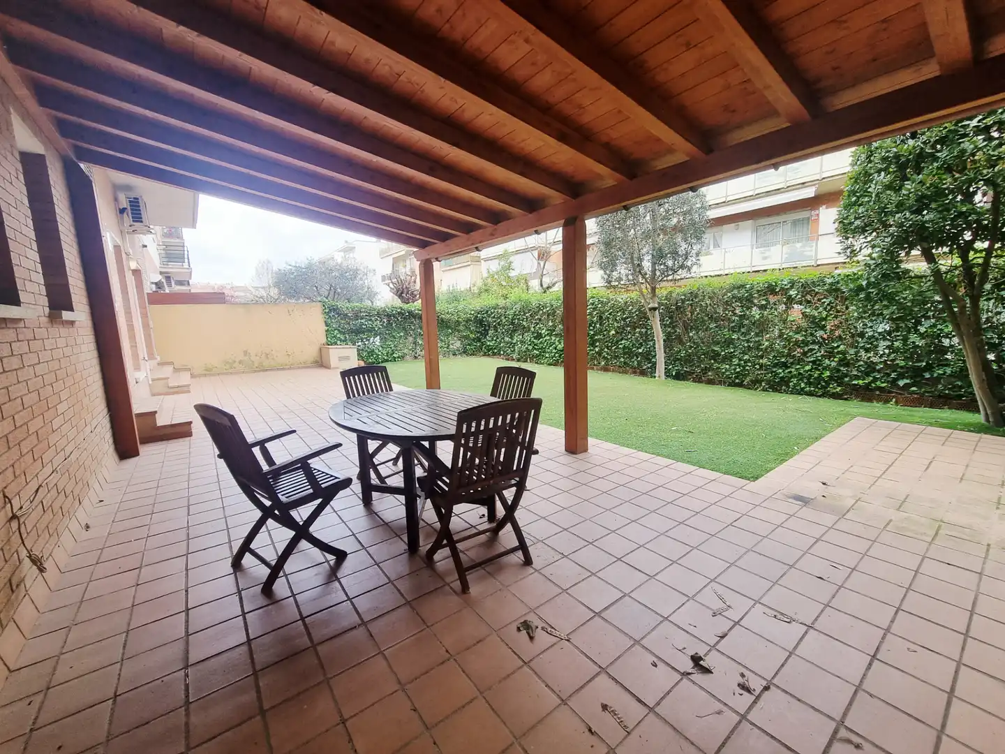 Terrassa de Pis en venda en Girona Capital amb Aire condicionat, Calefacció i Jardí privat