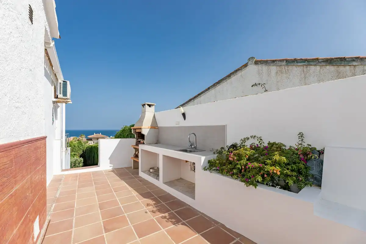 Chalet con piscina en venta en Estepona Pueblo, imagen 5