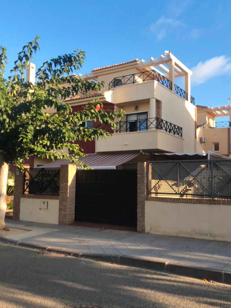 Single-family semi-detached for sale in El Mojón