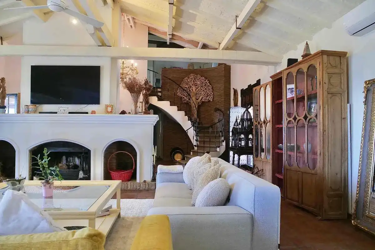 Living room of Houses for rent in Benahavís  with Air Conditioner, Heating and Private garden