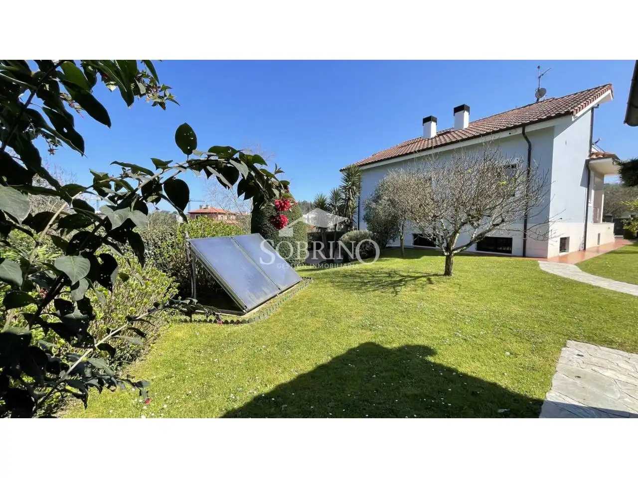 Jardí de Casa o xalet en venda en Llanes amb Calefacció, Jardí privat i Terrassa