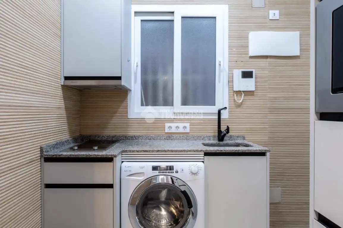 Cocina de Piso en venta en Madrid con Calefacción