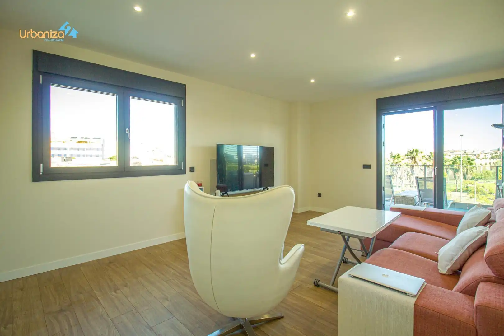 Wohnzimmer von Wohnung zum Verkauf in Badajoz mit Klimaanlage, Heizung und Privatgarten