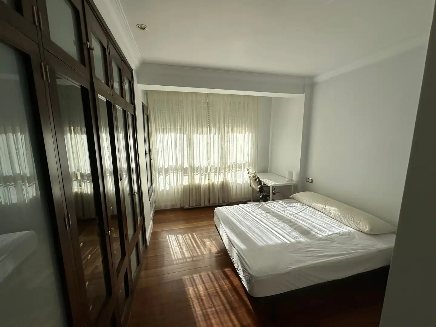 Bedroom of Flat for rent in Madrid  with Air Conditioner, Heating and Parquet flooring