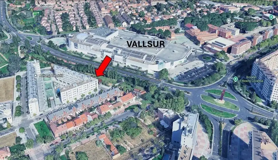 Àtic amb piscina de lloguer a Calle MORAÑA