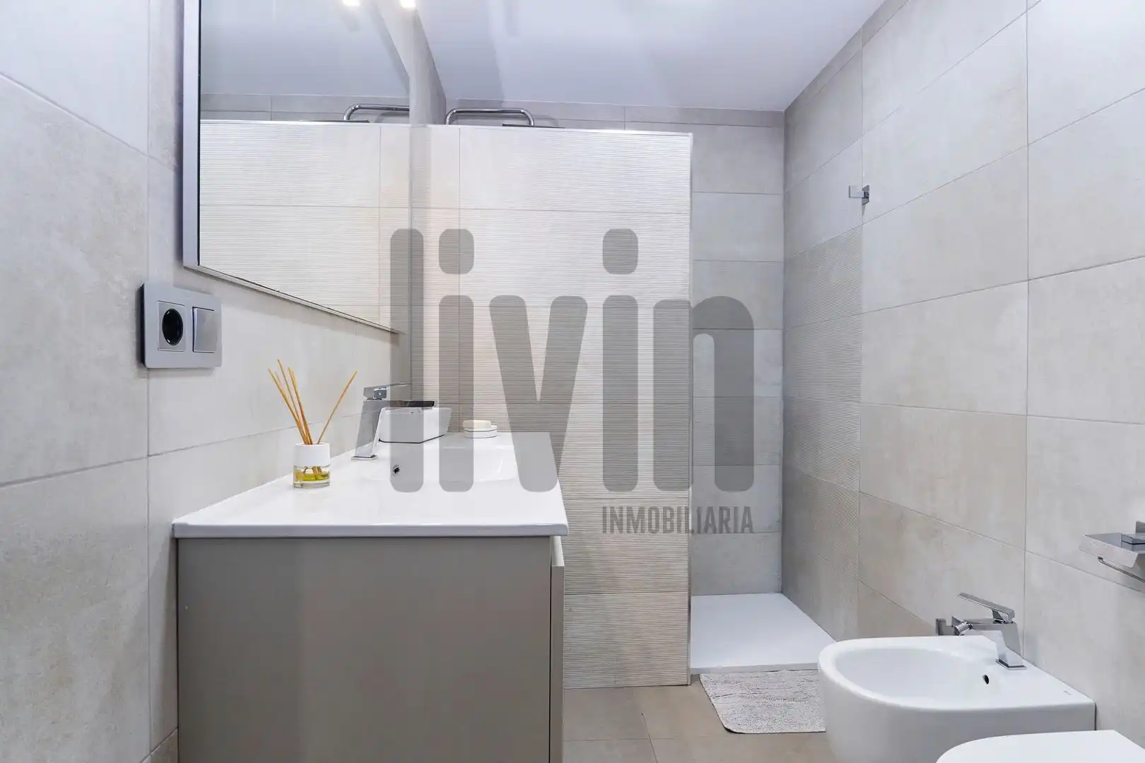 Baño de Piso en venta en Torredelcampo con Calefacción, Terraza y Trastero