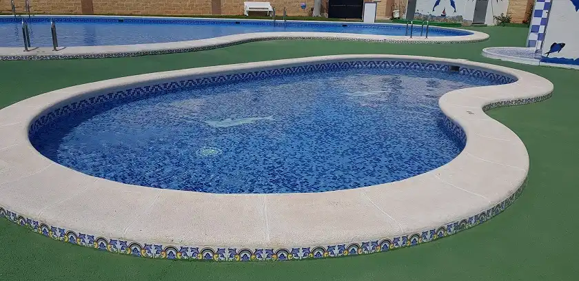 Piscina de Casa o chalet en venta en Torrevieja con Aire acondicionado, Amueblado y Horno