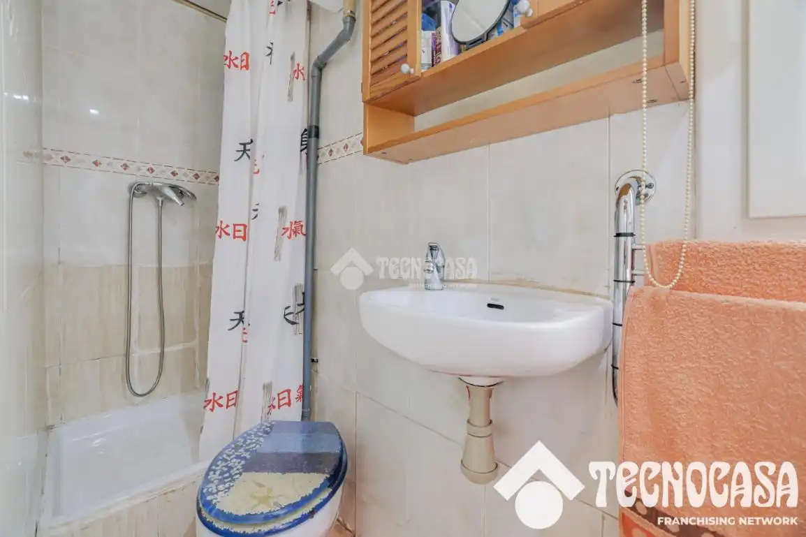Baño de Piso en venta en Badalona con Parquet