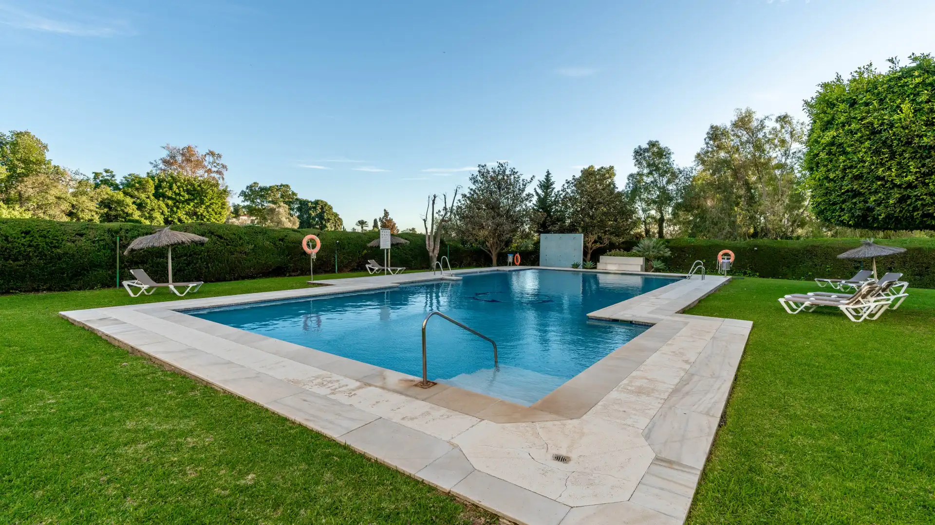 Swimming pool of Apartments for sale in Marbella  with Air Conditioner, Terrace and Swimming Pool