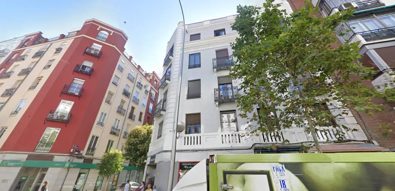 Vista exterior de Casa o xalet en venda en Madrid