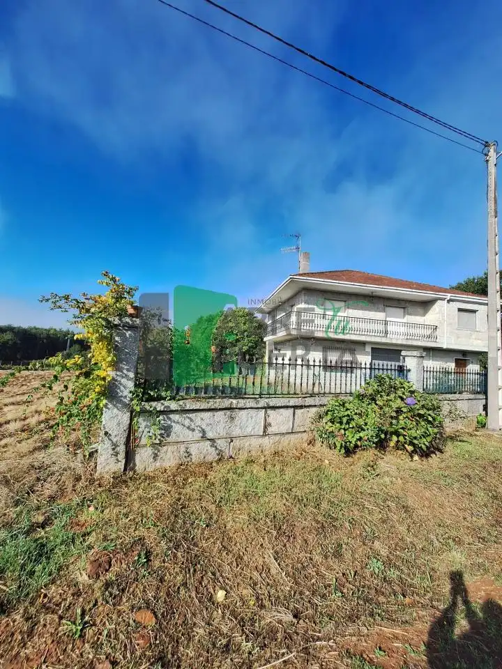 Vista exterior de Casa o chalet en venta en Xunqueira de Ambía con Calefacción, Jardín privado y Trastero
