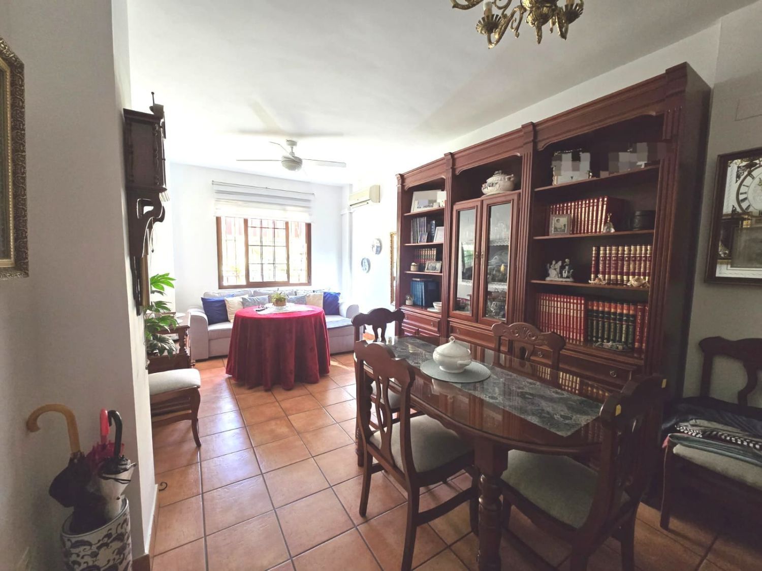 Menjador de Casa o xalet en venda en Alcalá de Guadaira amb Aire condicionat i Traster