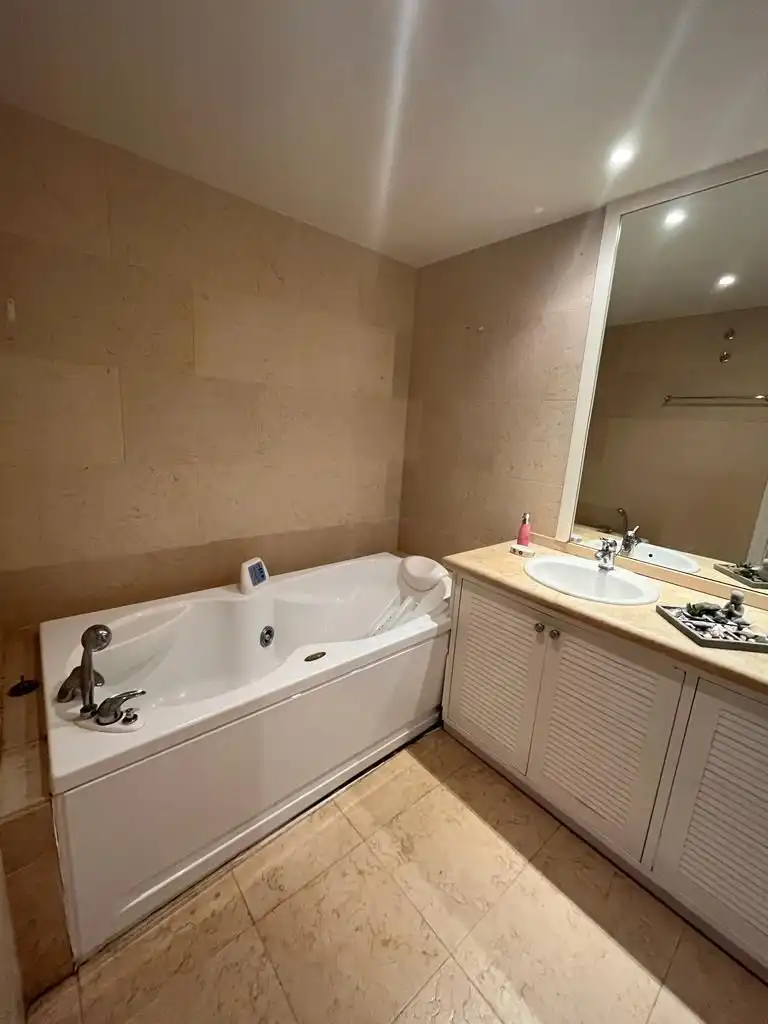 Bathroom of Flat for rent in Marbella  with Air Conditioner, Terrace and Swimming Pool