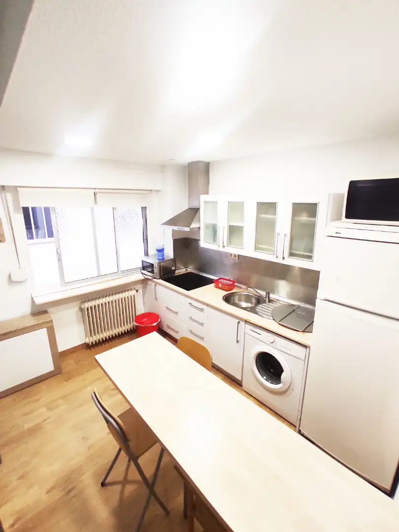 Studio avec ascenseur à louer à Calle Emperatriz Eugenia 12B, imagen 7