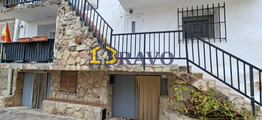 Casa con piscina in vendita a Valle de Tobalina, imagen 2