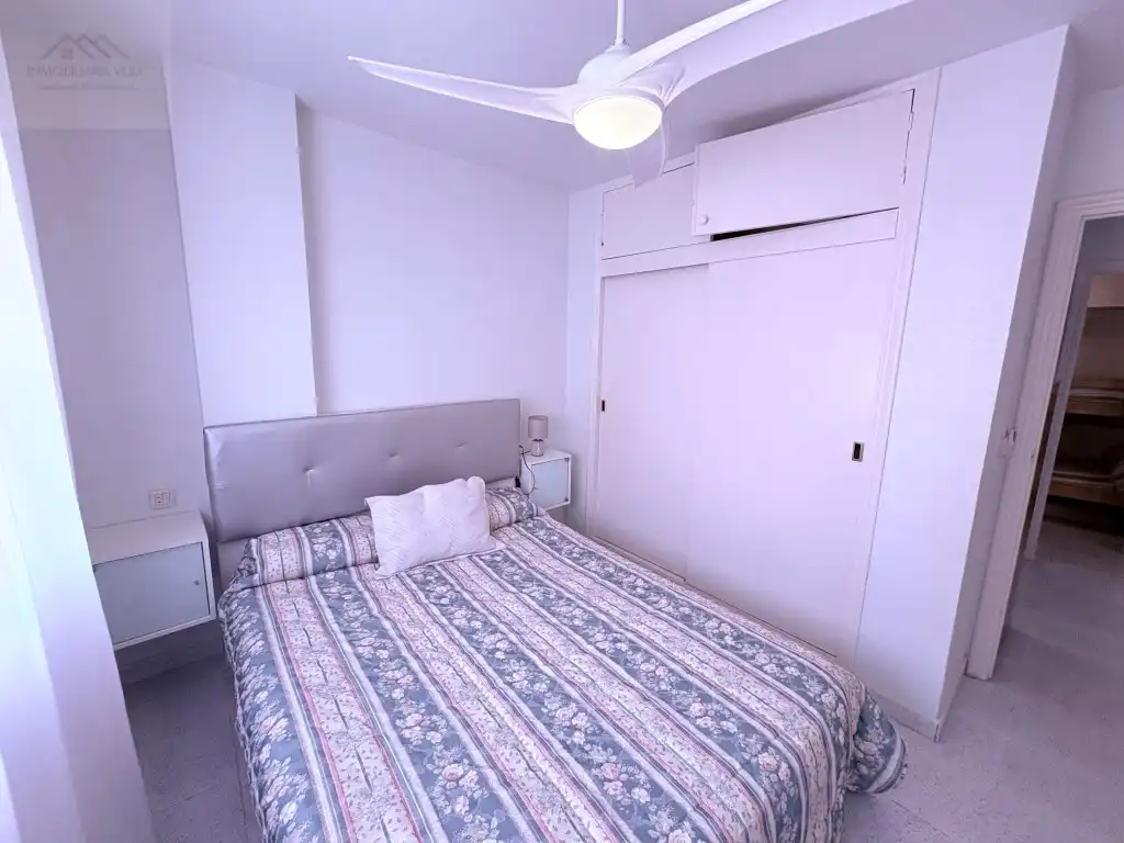 Dormitori de Apartament en venda en Mazarrón amb Aire condicionat, Moblat i Piscina comunitària