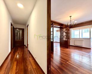 Living room of Flat for sale in Santiago de Compostela   with Heating, Parquet flooring and Storage room